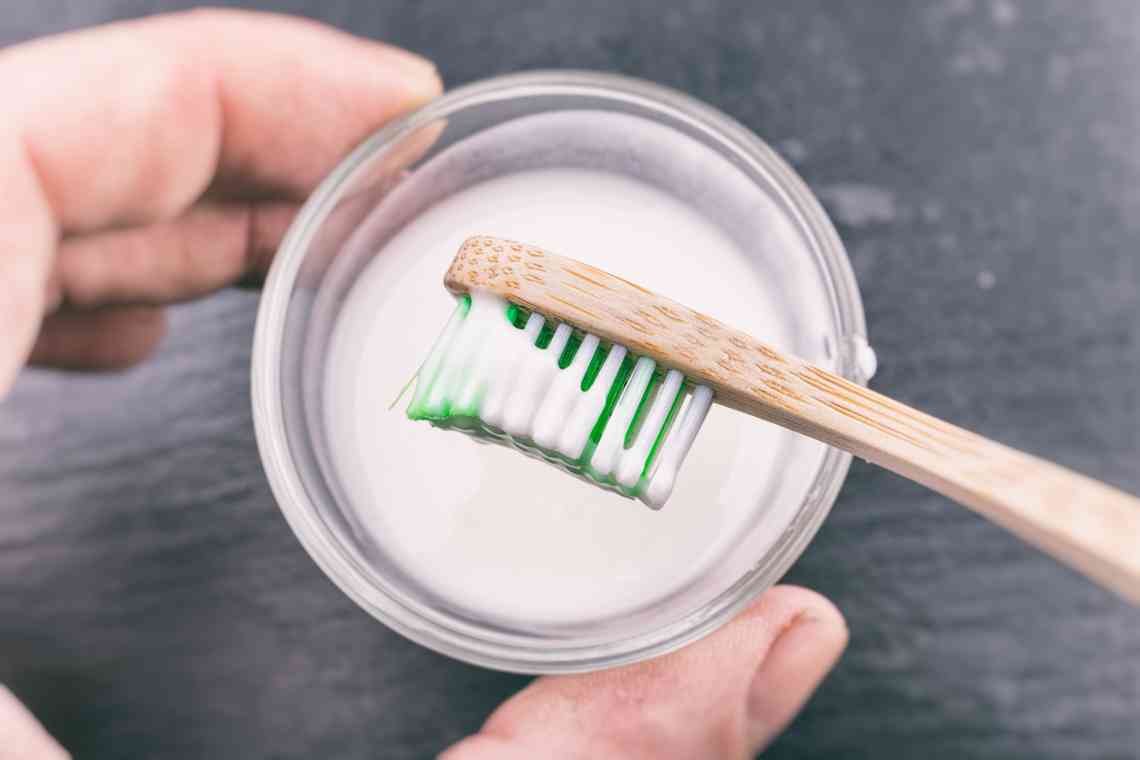 Як зробити зубну пасту в домашніх умовах?