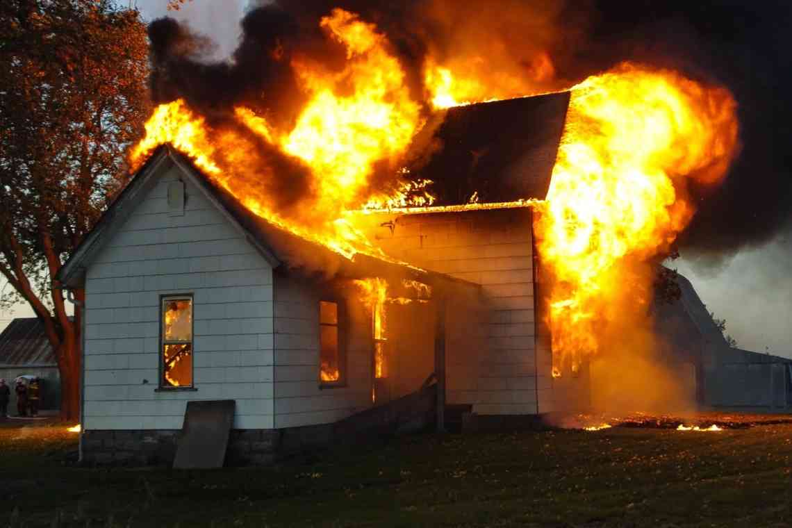 Як запобігти пожежі в будинку?
