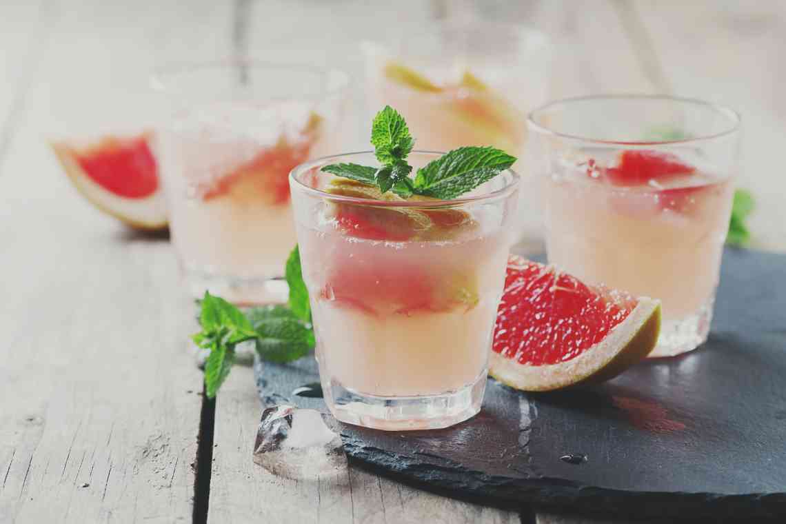 Як приготувати безалкогольний фруктовий коктейль