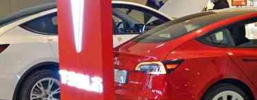 Продажі електромобілів Tesla в США впали на 39%
