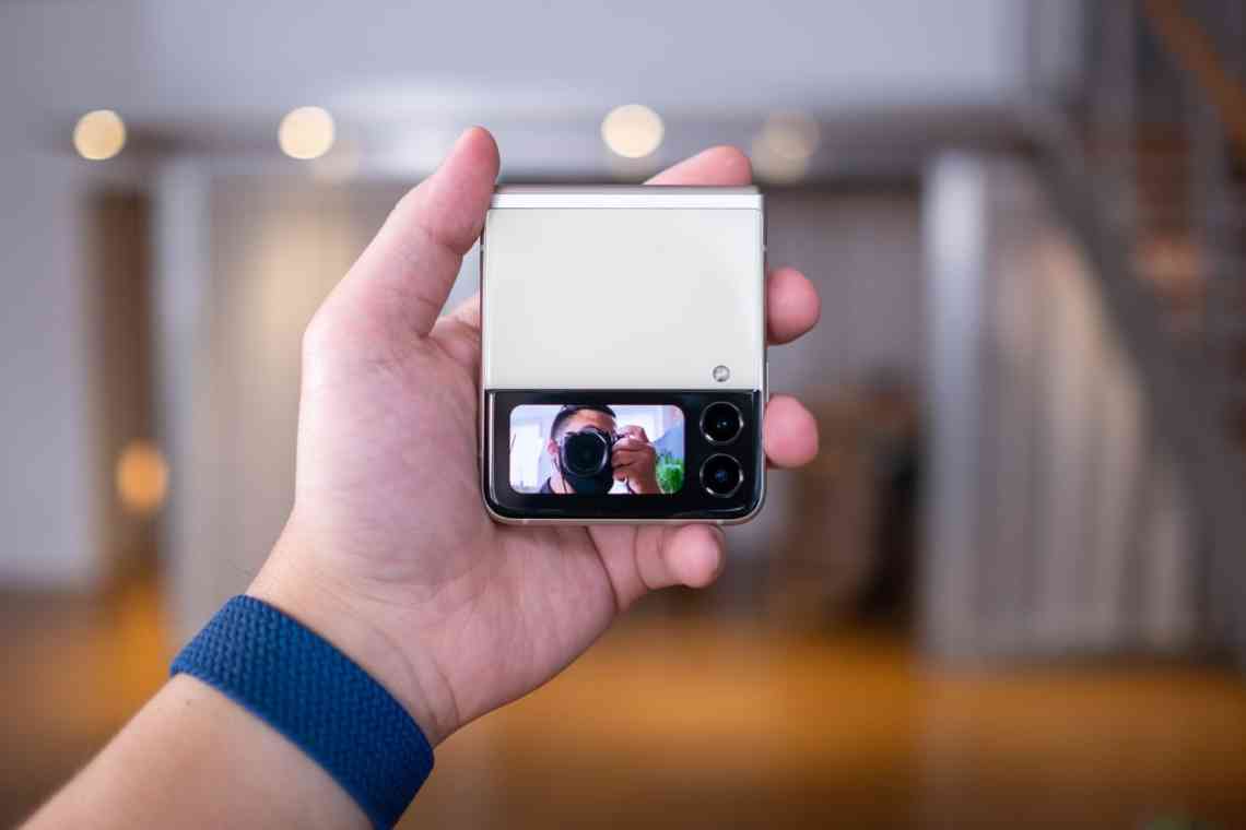 Чутки: Samsung представить передову підекранну камеру в смартфонах 2021 року
