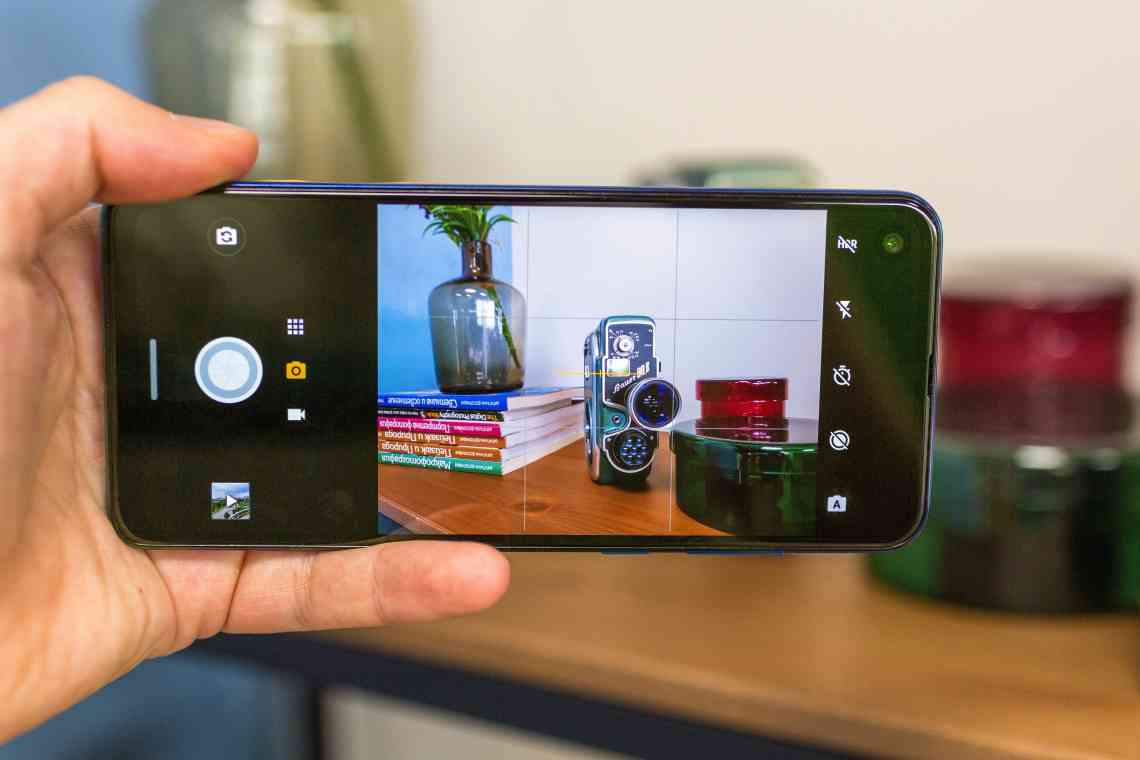 Смартфон Motorola One Vision: екран 6,3 "", 25-Мп фронтальна і 48-Мп основна камери "