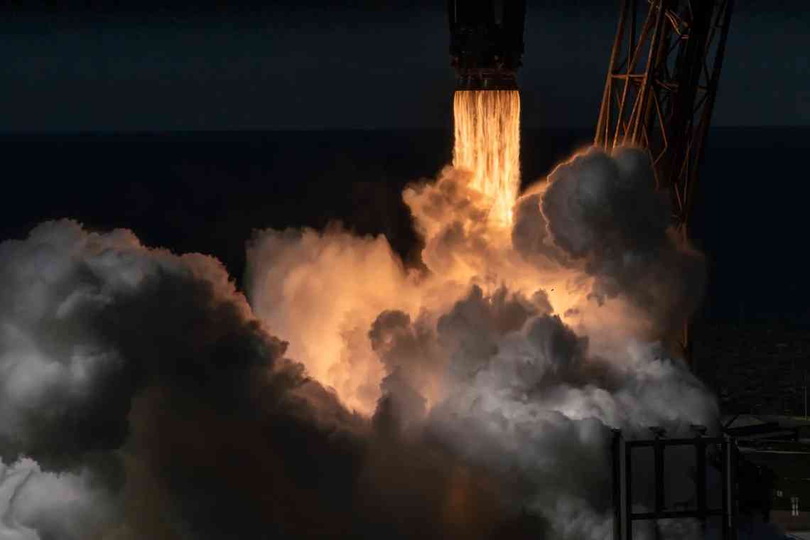 SpaceX купила дві морські нафтовидобувні платформи, щоб запускати з них ракети "