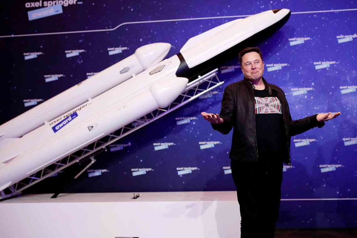 Онук Сергія Корольова відвідав завод SpaceX на запрошення Ілона Маска