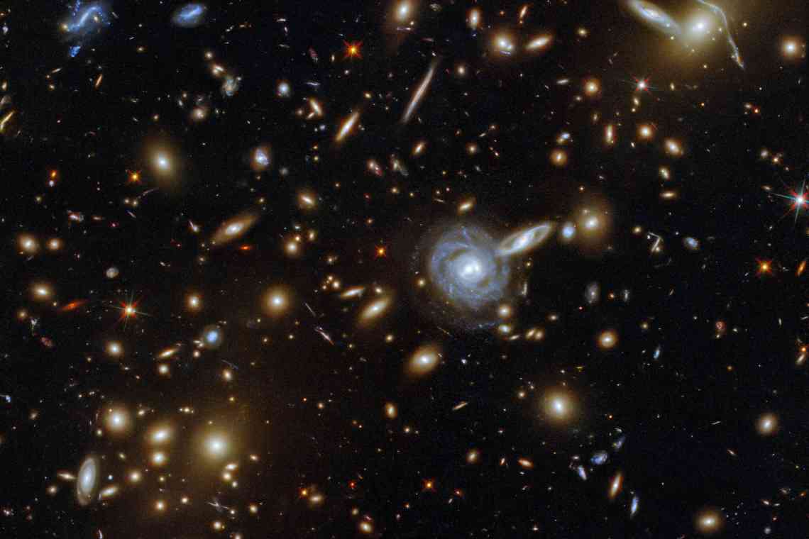 У Всесвіті виявлено колосальний галактичний «бутерброд»