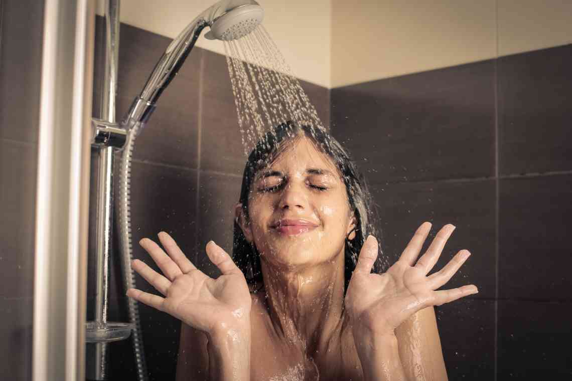 11 причин щодня приймати холодний душ (і як почати)