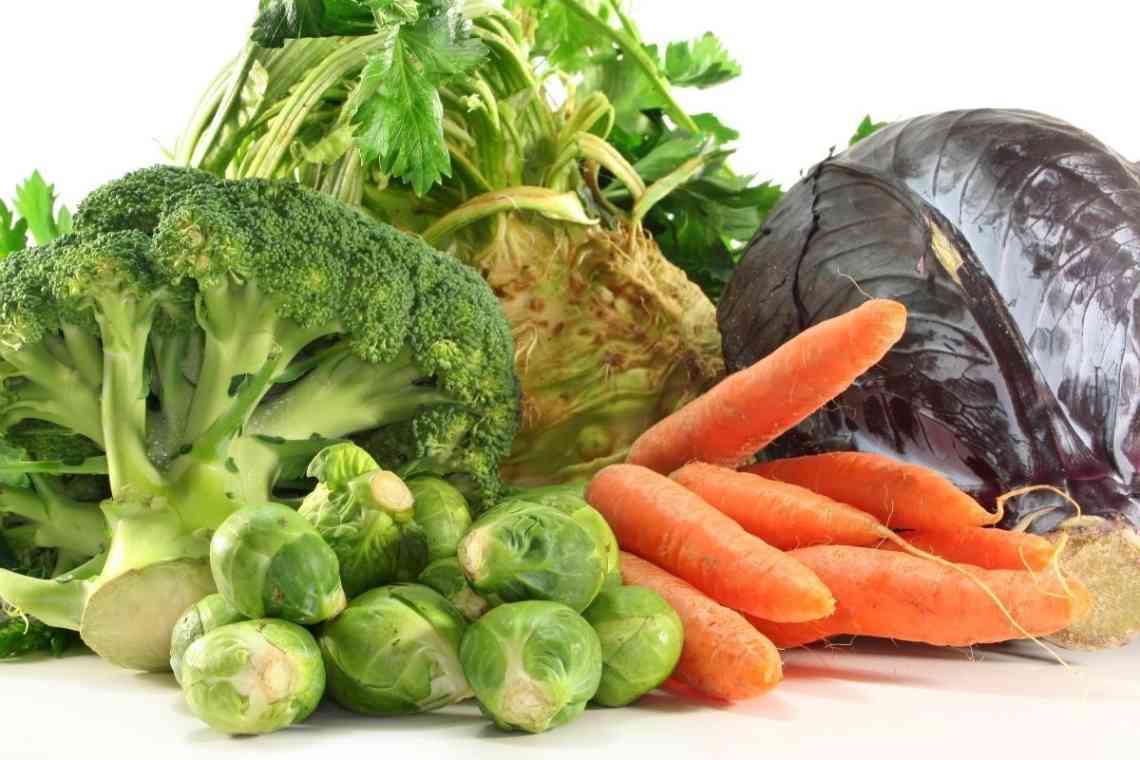 Зелений конвеєр корисних овочів взимку