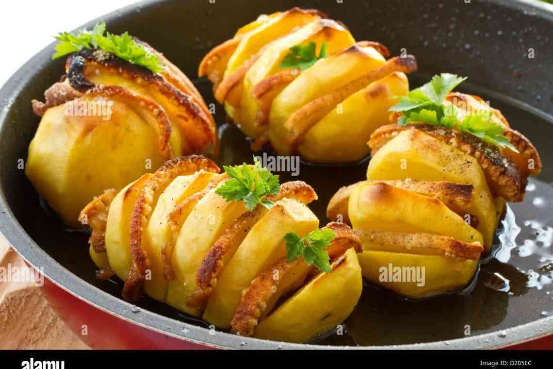 Картопля з шампіньйонами в духовці - 7 покрокових рецептів приготування