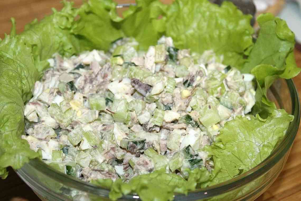 Салат з консервованим тунцем і фасіллю. Прості рецепти дуже смачних салатів