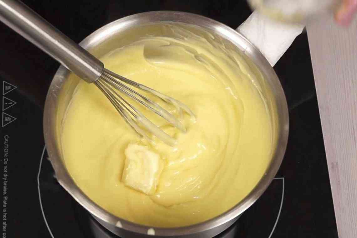 Заварний крем для торта: 10 простих і смачних рецептів