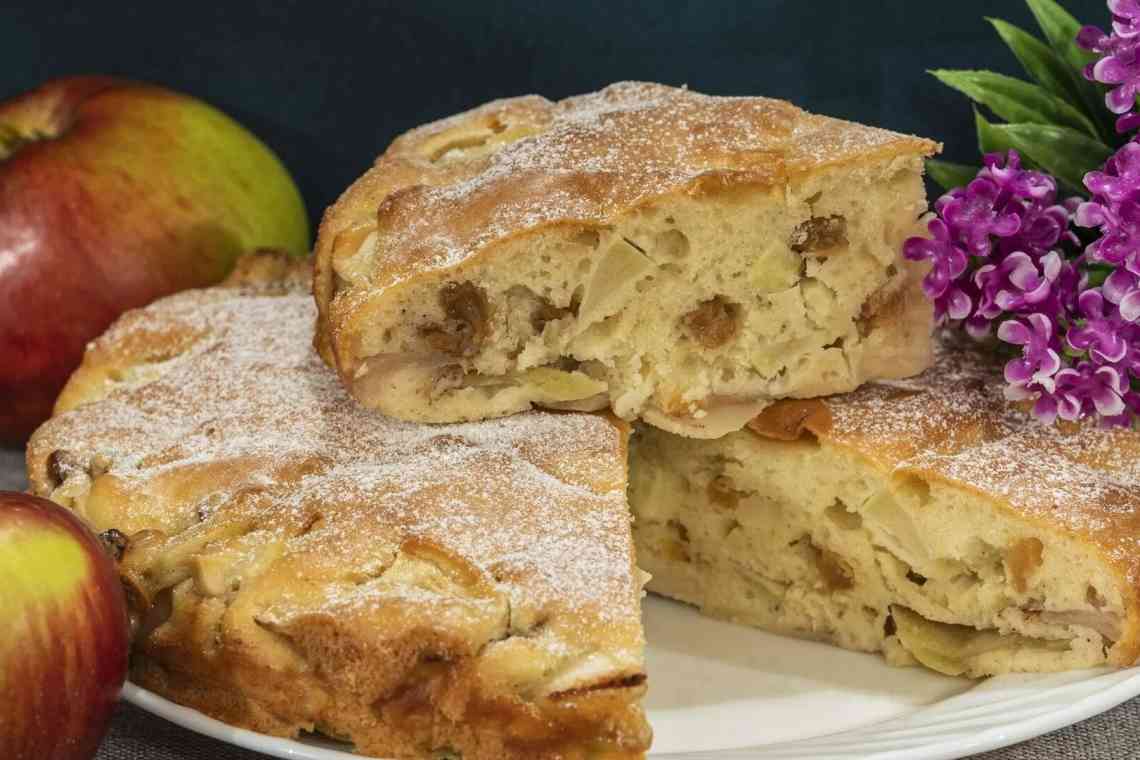 Пиріжки з яблуками - 10 покрокових рецептів у духовці