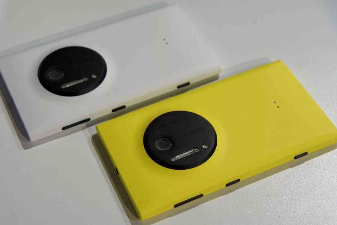 AT&T Nokia Lumia 1020 - розпакування і перші враження