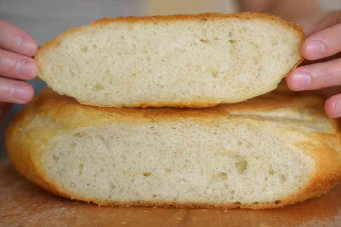 Швидкий бездріжджовий хліб з трьох інгредієнтів